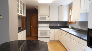 06-Kitchen