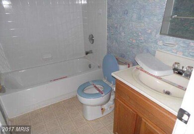 35 Royalty Cir, Owings Mills, MD 21117 - photo 4