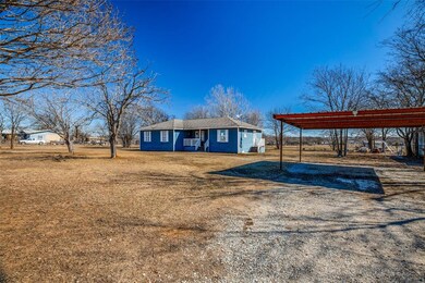 5748 Blackburn Dr, Joshua, TX 76058 - photo 3