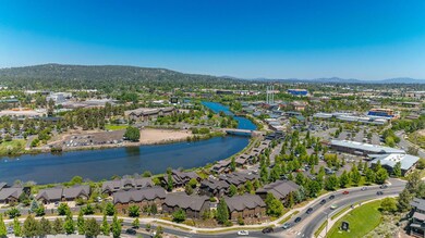 871 SW Blakely Rd, Bend, OR 97702 - photo 2