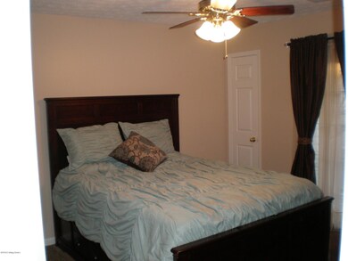 8482 Grand Trevi Dr unit 3001, Louisville, KY 40228 - photo 7