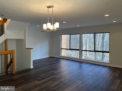 2285 Chestnut Burr Ct, Reston, VA 20191 - photo 5