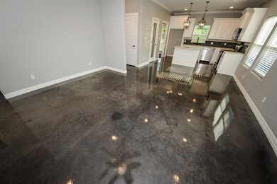 219 W Munson St, Denison, TX 75020 - photo 4