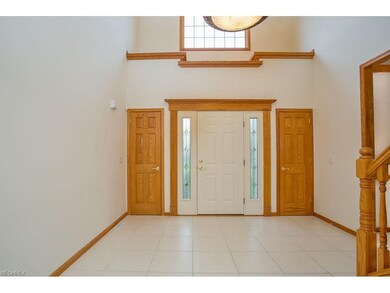 9641 Amberwood Ct, Broadview Heights, OH 44147 - photo 4