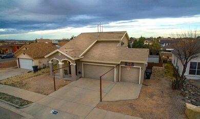 14060 Lago Seco Dr, Horizon City, TX 79928 - photo 4