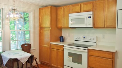 88 Hockanum Rd, Hadley, MA 01035 - photo 6