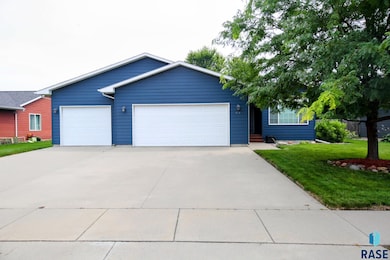712 S 7th Ave, Brandon, SD 57005 - photo 2