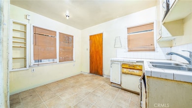 7856 Lemp Ave, North Hollywood, CA 91605 - photo 5