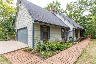 103 E Spangler Ln-51