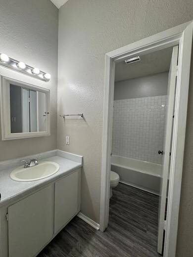4608 Bennett Ave unit 106, Austin, TX 78751 - photo 5