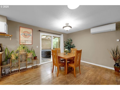 4574 Manzanita St, Eugene, OR 97405 - photo 6