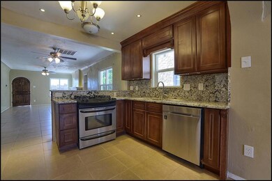 3909 Idalia Ave, El Paso, TX 79930 - photo 7