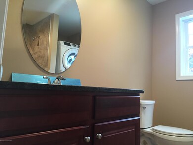 33 Railroad Unit A St, Moosic, PA 18507 - photo 6