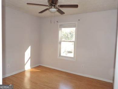 5119 Fairforest Dr, Stone Mountain, GA 30088 - photo 7