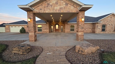 113 Colonial Estates Pkwy, Clovis, NM 88101 - photo 4