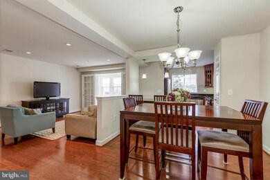 4151 S Four Mile Run Dr unit 202, Arlington, VA 22204 - photo 2