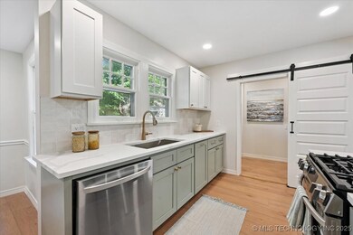 1140 E 16th St, Tulsa, OK 74120 - photo 4