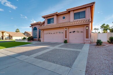 6Front of home.jpg-SMALL