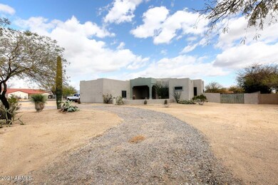 Cicular Driveway