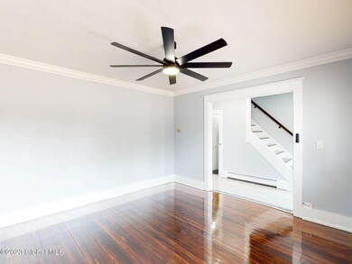 LIVING ROOM-2