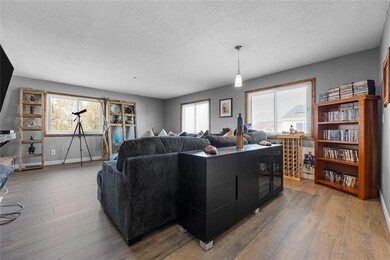 4102 Lark Ct NE, Cedar Rapids, IA 52402 - photo 7