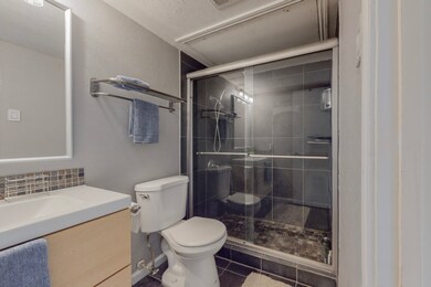 5916 Gaston Ave unit 304, Dallas, TX 75214 - photo 4