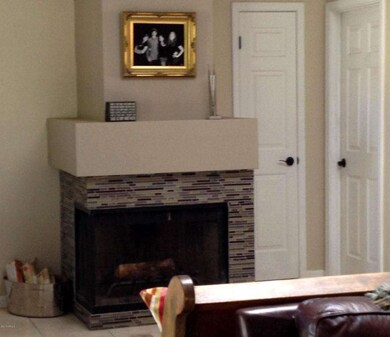 WOODBURNING FIREPLACE FR