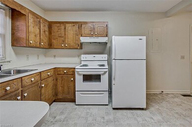 1942 Westchapel Rd, Asheboro, NC 27205 - photo 7