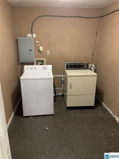 784 Mary Vann Ln, Birmingham, AL 35215 - photo 6