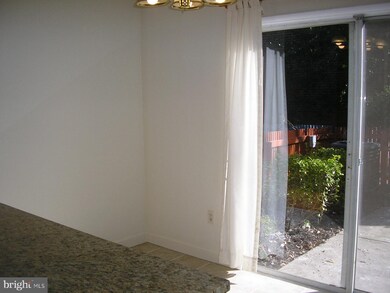 11533 Links Dr, Reston, VA 20190 - photo 5