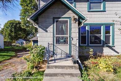 1527 Massachusetts Ave, Lansing, MI 48906 - photo 2