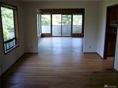 3880 W Mercer Way, Mercer Island, WA 98040 - photo 4