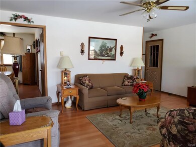 419 Williams Ave, Walnutport, PA 18088 - photo 5