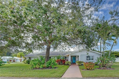 1843 SE Granada Ln, Stuart, FL 34996 - photo 2