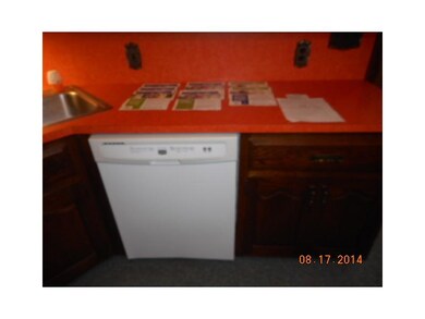 1521 N E St, Elwood, IN 46036 - photo 5