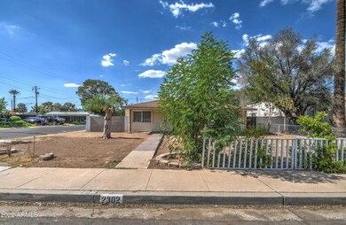 2302 E Yale St, Phoenix, AZ 85006 - photo 2