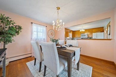 321 Old Marsh Hill Rd, Dracut, MA 01826 - photo 6