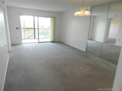 Spacious living room/dining room combination