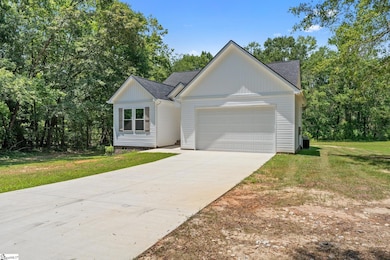 412 Burrell St, Pendleton, SC 29670 - photo 2