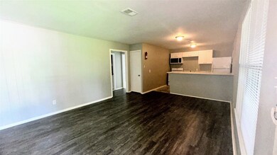 3635 N Macgregor Way unit 22, Houston, TX 77004 - photo 3