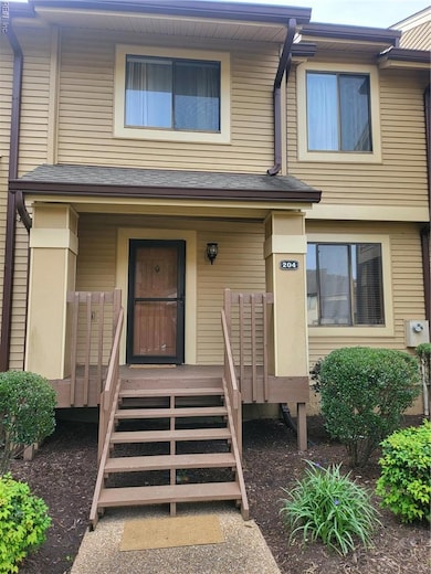 204 Bridgewater Dr, Newport News, VA 23603 - photo 3