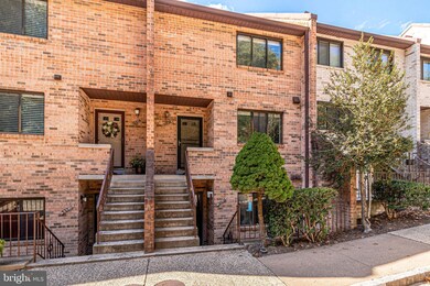 3863A Steppes Ct, Falls Church, VA 22041 - photo 2