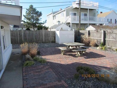 124 Ocean Dr unit Lower, Seabrook, NH 03874 - photo 4