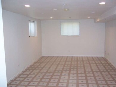 525 Apache Ave, Carpentersville, IL 60110 - photo 7