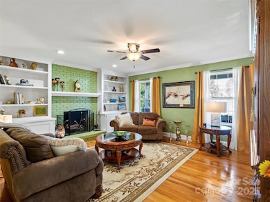 1002 4th St NE, Conover, NC 28613 - photo 6