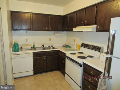 1030 Brinker Dr unit 301, Hagerstown, MD 21740 - photo 5