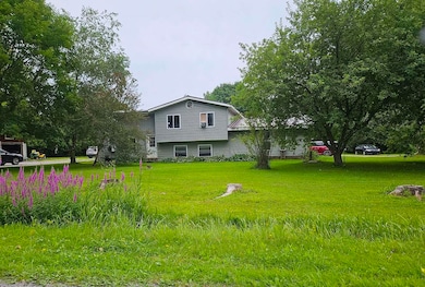 123 Lake St, Swanton, VT 05488 - photo 3