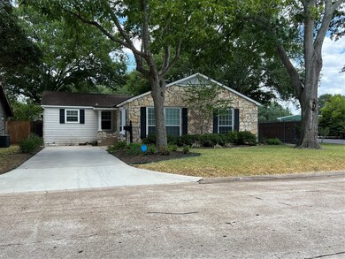 1319 Georgina St, Rosenberg, TX 77471 - photo 2