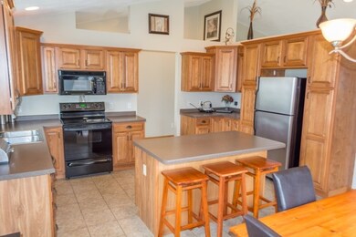 665 Windsor Ln, Evansville, WI 53536 - photo 3