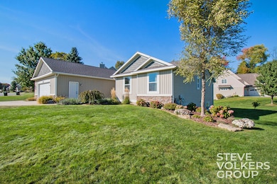 2073 Conifer Ridge Dr SW, Byron Center, MI 49315 - photo 2